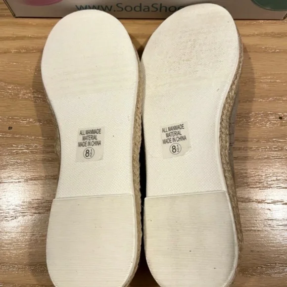 🥿🥿 NEW Soda Shoes Taupe Seanna Flats Size 8.5 New in Box Style # Booth-S - Picture 8 of 9